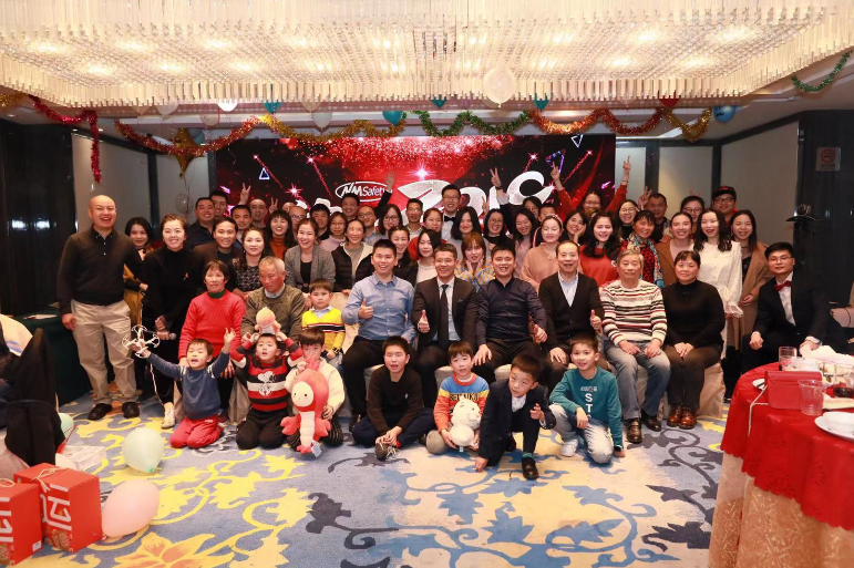 1548652207123428.png 合影.png