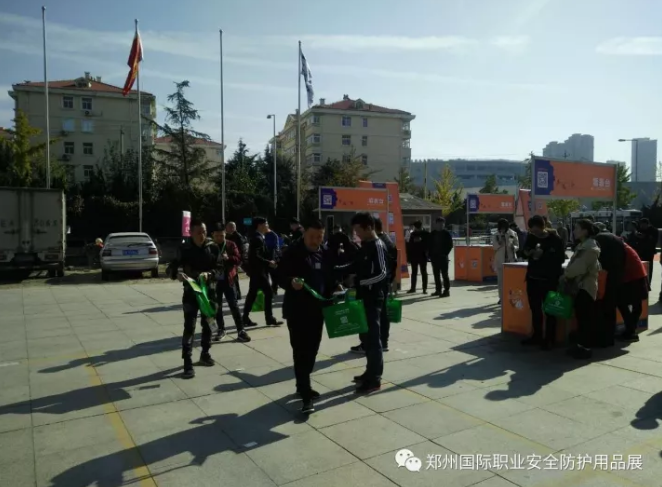 1509095524122933.png blob.png